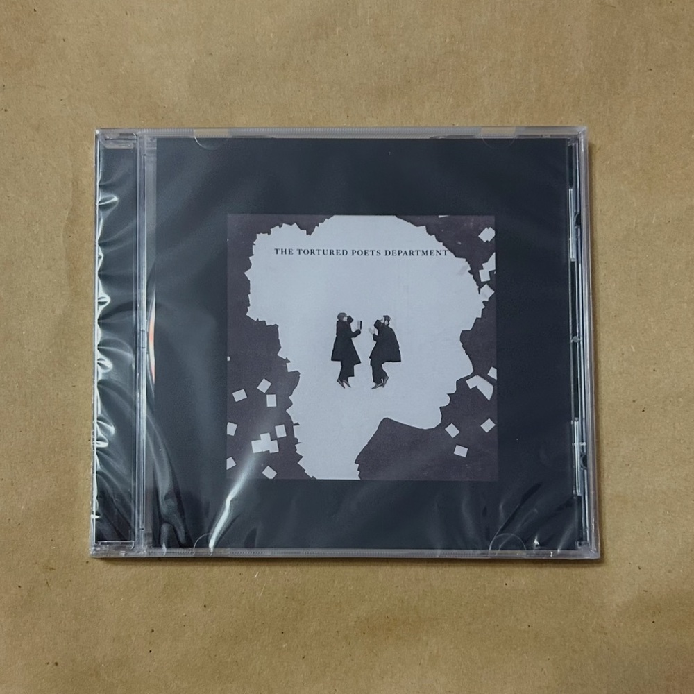 The Tortured Poets Department CD: Bonus Track ‘Fortnight’